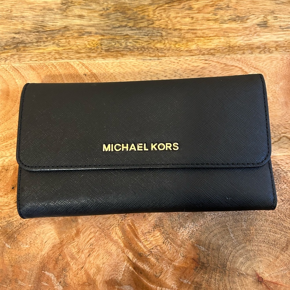 Michael Kors trifold wallet